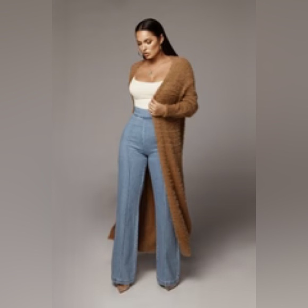 Jlux Label NEW Caramel Oakland
Fuzzy Cardigan